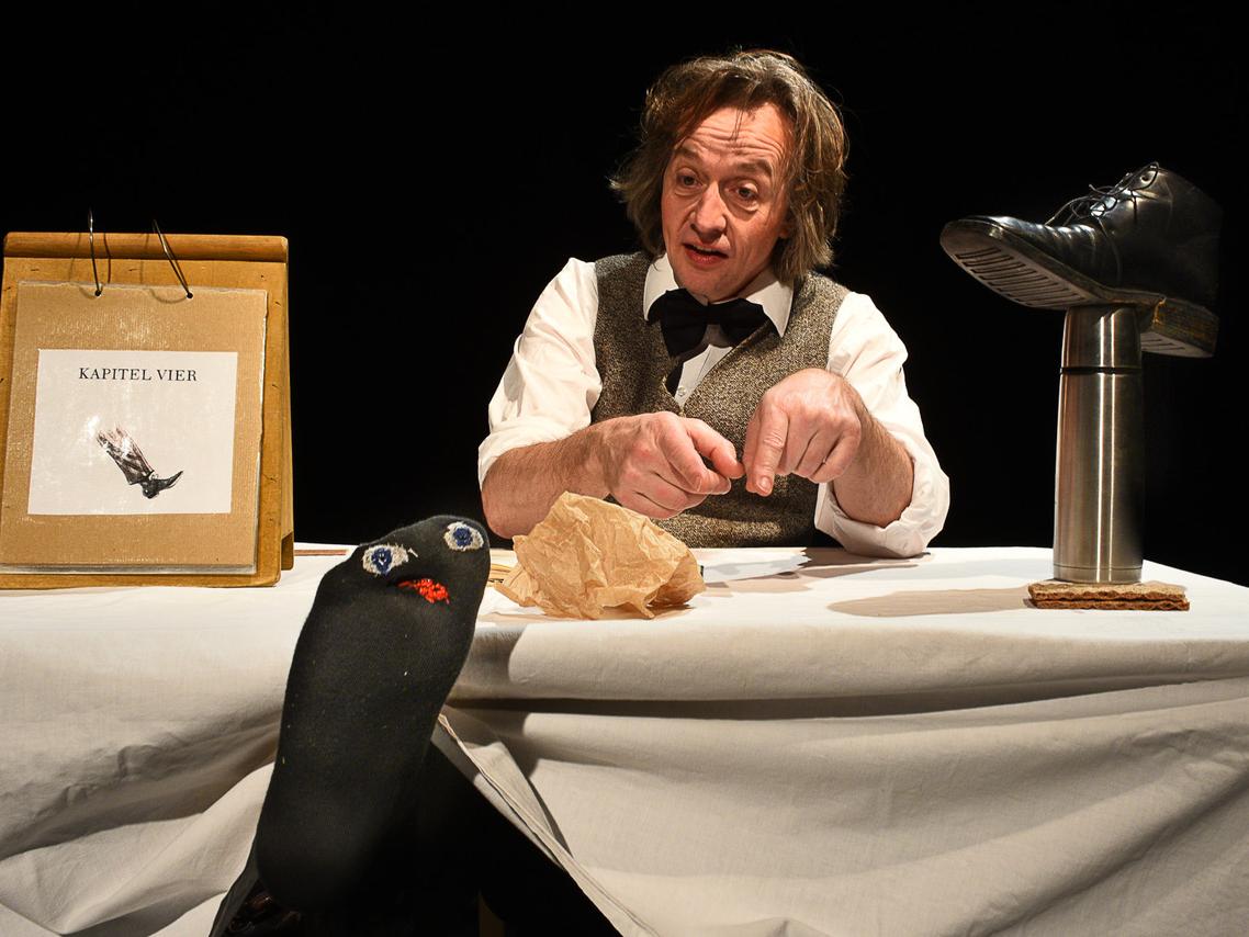 Giggler Geheimnis Theater Pfütze
