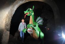 Drache Justus; Drachenhöhle Syrau